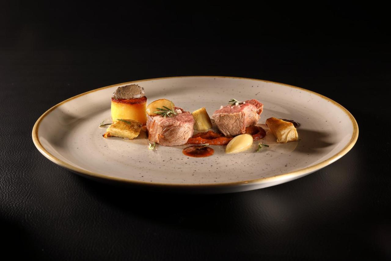 Boutique-Hotel Restaurant L'Atelier D'Epicure Logis Castels Exterior photo